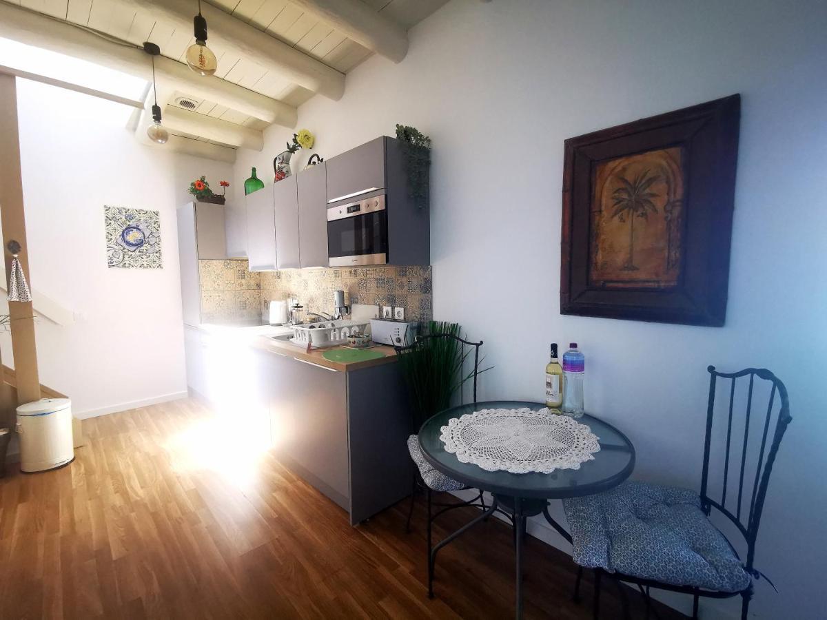 Charming Portuguese Style Apartment, For Rent "Vida A Portuguesa", "Amendoa Or Limao" Alojamento Local ปอร์ติเมา ภายนอก รูปภาพ